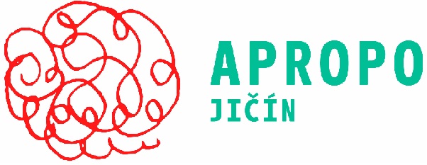 Apropo Jičín, ετ. κοιν. ωφ. Αυτή η μη κερδοσκοπική εταιρεία δραστηριοποιείται στο Jičín εδώ και 27 χρόνια και εστιάζει στην υποστήριξη παιδιών και ενηλίκων με αναπηρία και των οικογενειών τους.